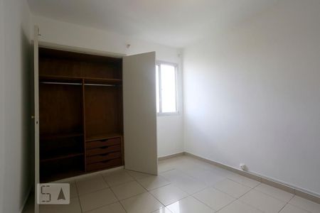 Apartamento para alugar com 148m², 3 quartos e 1 vaga Apartamento para alugar com 148m², 3 quartos e 1 vagaQuarto 2 Armário