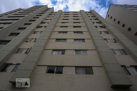 Apartamento para alugar com 148m², 3 quartos e 1 vaga Apartamento para alugar com 148m², 3 quartos e 1 vagaFachada