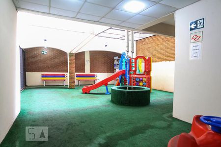 Apartamento para alugar com 148m², 3 quartos e 1 vaga Apartamento para alugar com 148m², 3 quartos e 1 vagaPlayground