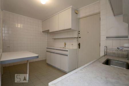 Apartamento para alugar com 148m², 3 quartos e 1 vaga Apartamento para alugar com 148m², 3 quartos e 1 vagaCozinha