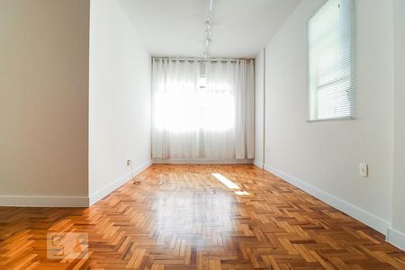 Sala de Apartamento com 2 quartos, 84m² Gutierrez