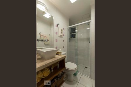 Banheiro social de apartamento para alugar com 2 quartos, 80m² em Vila Mariana, São Paulo