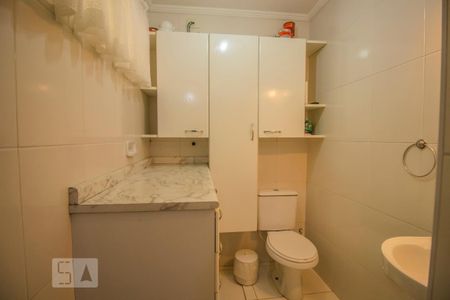 Casa para alugar com 140m², 3 quartos e 3 vagas Casa para alugar com 140m², 3 quartos e 3 vagasBanheiro de Serviço