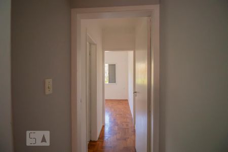Casa para alugar com 140m², 3 quartos e 3 vagas Casa para alugar com 140m², 3 quartos e 3 vagasCorredor