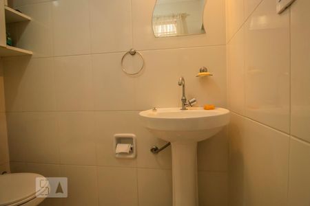 Casa para alugar com 140m², 3 quartos e 3 vagas Casa para alugar com 140m², 3 quartos e 3 vagasBanheiro de Serviço
