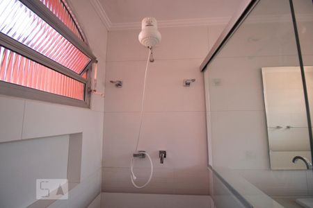 Casa para alugar com 140m², 3 quartos e 3 vagas Casa para alugar com 140m², 3 quartos e 3 vagasBanheiro Suíte 2