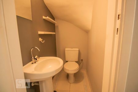 Lavabo de casa de condomínio para alugar com 4 quartos, 140m² em Vila Mascote, São Paulo