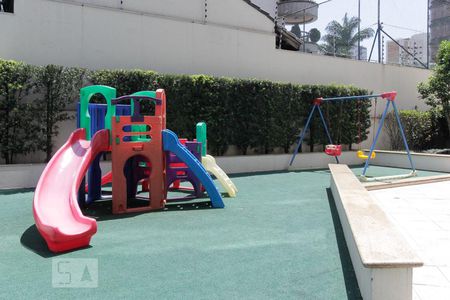 Apartamento para alugar com 156m², 3 quartos e 4 vagasplayground