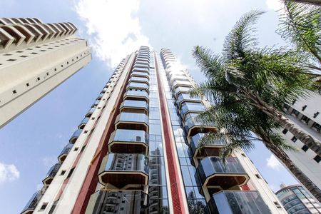 Apartamento para alugar com 156m², 3 quartos e 4 vagasfachada
