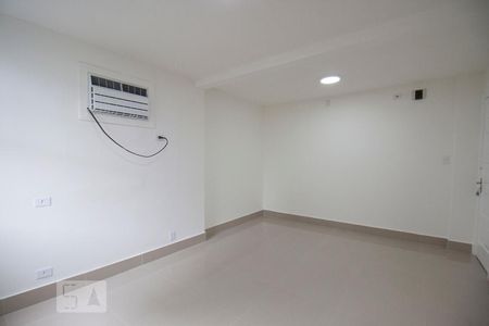 Studio de kitnet/studio para alugar com 1 quarto, 30m² em República, São Paulo