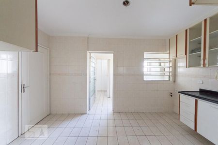 Apartamento para alugar com 110m², 2 quartos e 1 vaga Apartamento para alugar com 110m², 2 quartos e 1 vagaCozinha