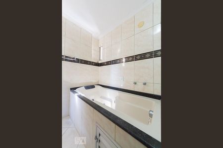 Banheiro (banheira) de apartamento para alugar com 2 quartos, 110m² em Jardim Paulista, São Paulo