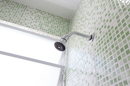 Apartamento à venda com 90m², 3 quartos e sem vaga Apartamento à venda com 90m², 3 quartos e sem vagaChuveiro
