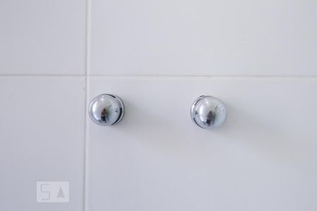 Apartamento à venda com 90m², 3 quartos e sem vaga Apartamento à venda com 90m², 3 quartos e sem vagaTorneiras box