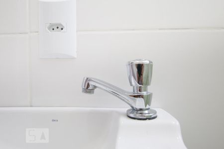 Apartamento à venda com 90m², 3 quartos e sem vaga Apartamento à venda com 90m², 3 quartos e sem vagaTorneira pia