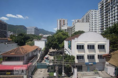 Apartamento à venda com 90m², 3 quartos e sem vaga Apartamento à venda com 90m², 3 quartos e sem vagaVista quarto 2
