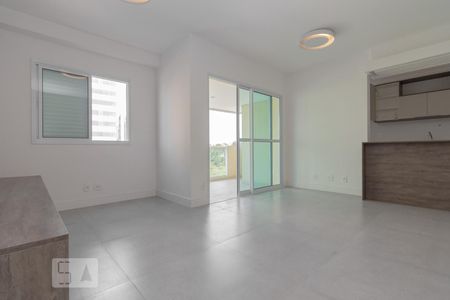 Sala de apartamento para alugar com 1 quarto, 69m² em Empresarial 18 do Forte, Barueri