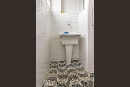 Apartamento para alugar com 68m², 2 quartos e 1 vagaÁrea de Serviço