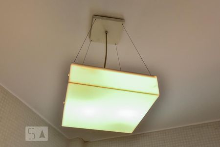 Apartamento para alugar com 68m², 2 quartos e 1 vagaLustre Banheiro 