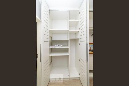 Armário Closet de apartamento à venda com 1 quarto, 54m² em Gragoatá, Niterói