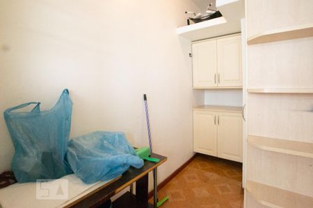 Quarto de Serviço de apartamento para alugar com 2 quartos, 82m² em Indianópolis, São Paulo