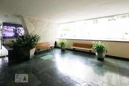 Hall de apartamento para alugar com 2 quartos, 82m² em Indianópolis, São Paulo