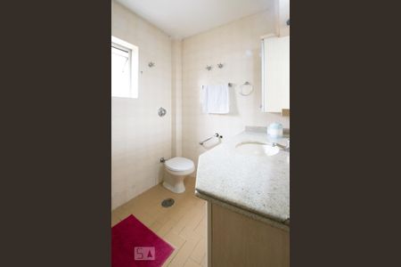 Apartamento à venda com 92m², 2 quartos e 1 vaga Apartamento à venda com 92m², 2 quartos e 1 vagaBanheiro Social
