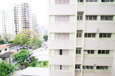 Vista Sala de apartamento para alugar com 2 quartos, 82m² em Indianópolis, São Paulo