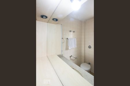 Apartamento à venda com 92m², 2 quartos e 1 vaga Apartamento à venda com 92m², 2 quartos e 1 vagaBanheiro Social