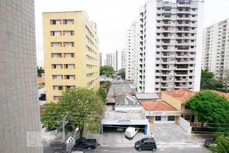Vista Quarto 1 de apartamento para alugar com 2 quartos, 82m² em Indianópolis, São Paulo