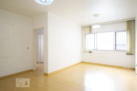 Sala de apartamento para alugar com 2 quartos, 82m² em Indianópolis, São Paulo