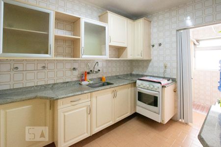 Apartamento à venda com 92m², 2 quartos e 1 vaga Apartamento à venda com 92m², 2 quartos e 1 vagaCozinha