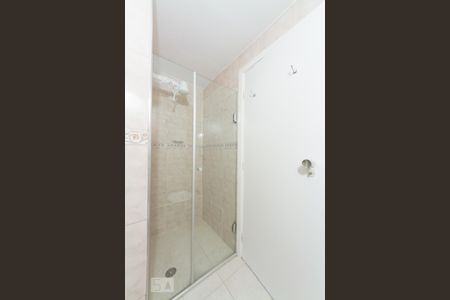 Banheiro social de apartamento à venda com 3 quartos, 100m² em Paraíso, São Paulo