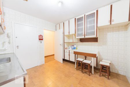 Apartamento à venda com 100m², 3 quartos e 2 vagasCozinha