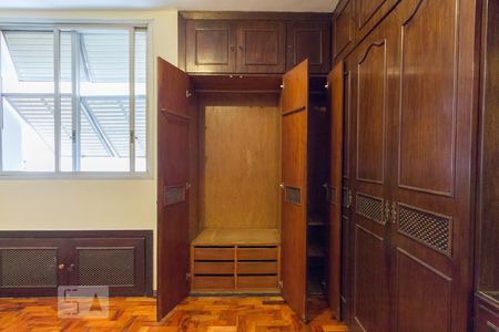 Apartamento à venda com 100m², 3 quartos e 2 vagasSuíte (armários)