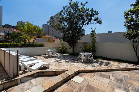 Apartamento para alugar com 65m², 2 quartos e 1 vagaÁrea externa piscinas