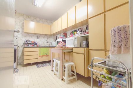 Apartamento à venda com 59m², 2 quartos e 1 vagaCozinha