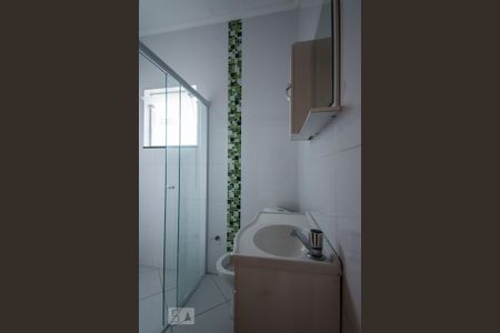 Banheiro de apartamento para alugar com 2 quartos, 47m² em Campestre, Santo André