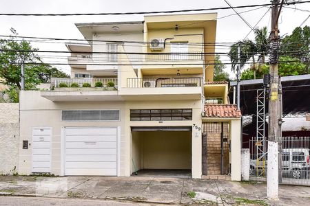 Casa para alugar com 100m², 3 quartos e 1 vagaFachada