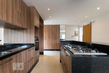 Casa à venda com 325m², 3 quartos e 2 vagas1o. Andar - Cozinha