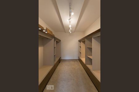 Casa à venda com 325m², 3 quartos e 2 vagas2o. Andar - Suíte 3 - Closet 1
