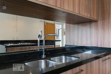 Casa à venda com 325m², 3 quartos e 2 vagasCozinha (Torneira)