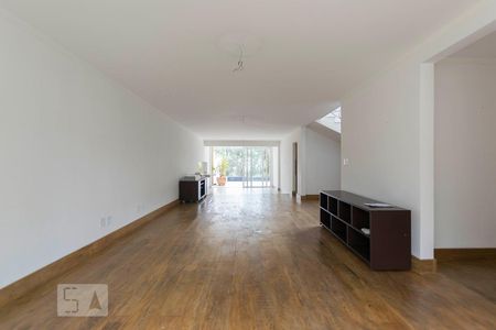 1o. Andar - Sala de casa à venda com 3 quartos, 325m² em Cambuci, São Paulo