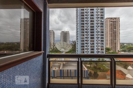 Vista Sala de apartamento para alugar com 1 quarto, 58m² em Barra da Tijuca, Rio de Janeiro