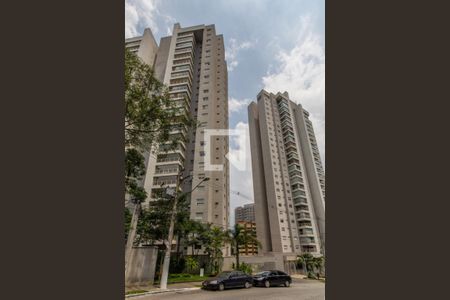 Apartamento para alugar com 109m², 3 quartos e 2 vagasFachada