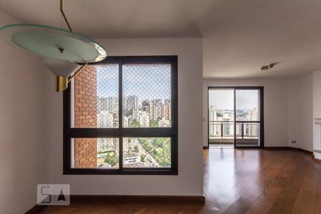 Apartamento para alugar com 135m², 3 quartos e 2 vagas Apartamento para alugar com 135m², 3 quartos e 2 vagasSala