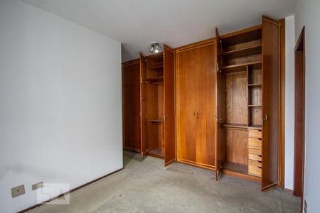 Apartamento para alugar com 135m², 3 quartos e 2 vagas Apartamento para alugar com 135m², 3 quartos e 2 vagassuíte