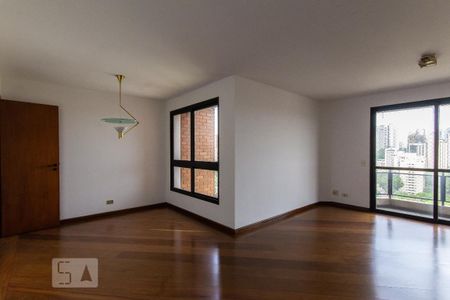 Apartamento para alugar com 135m², 3 quartos e 2 vagas Apartamento para alugar com 135m², 3 quartos e 2 vagasSala