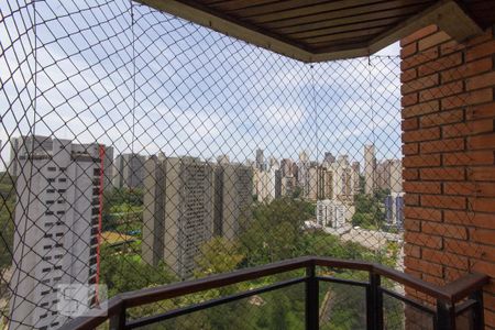 Apartamento para alugar com 135m², 3 quartos e 2 vagas Apartamento para alugar com 135m², 3 quartos e 2 vagassuíte (varanda)