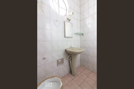 Banheiro de casa à venda com 1 quarto, 60m² em Parque Peruche, São Paulo